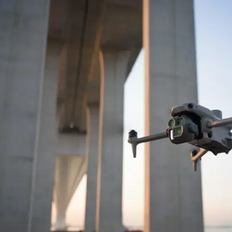 Inspeksjon med drone bro